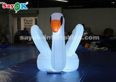 Decorações de pátio inflável Modelo de cisne inflável azul com cinto de ombro para levar para a procissão do palco